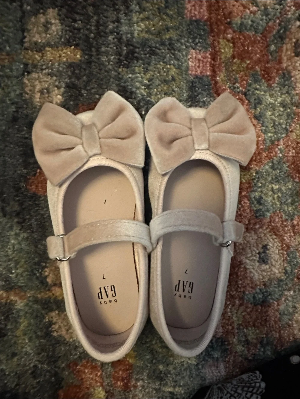 GAP Girls Cream Bow Mary Jane Shoes
